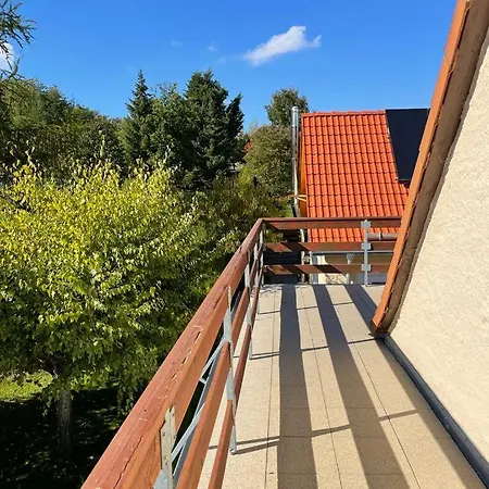 Ferienhaus-saale-unstrut 度假居 *