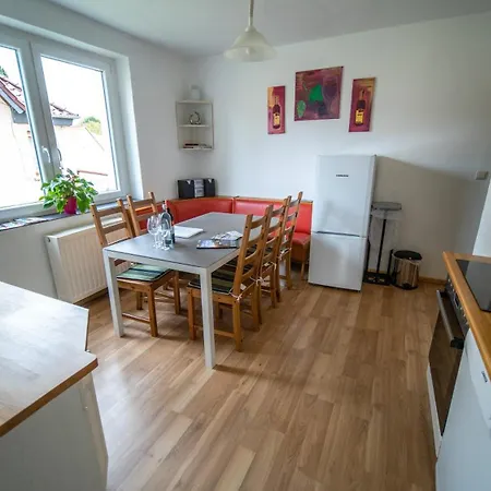 Ferienhaus-saale-unstrut 度假居