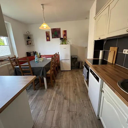 Ferienhaus-saale-unstrut בית נופש *